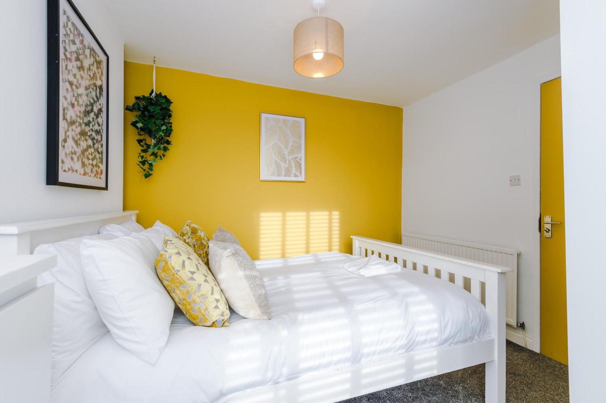 Large 7 Bedroom Town House In Chester City Centre Екстер'єр фото
