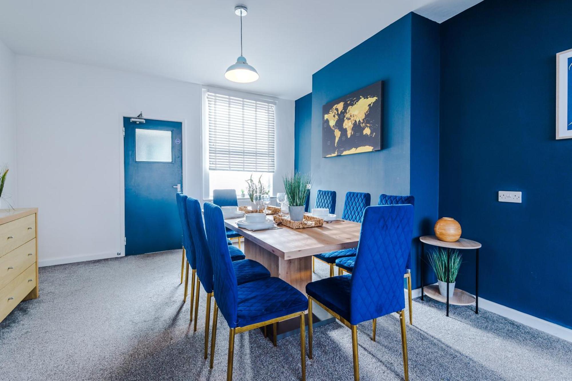 Large 7 Bedroom Town House In Chester City Centre Екстер'єр фото