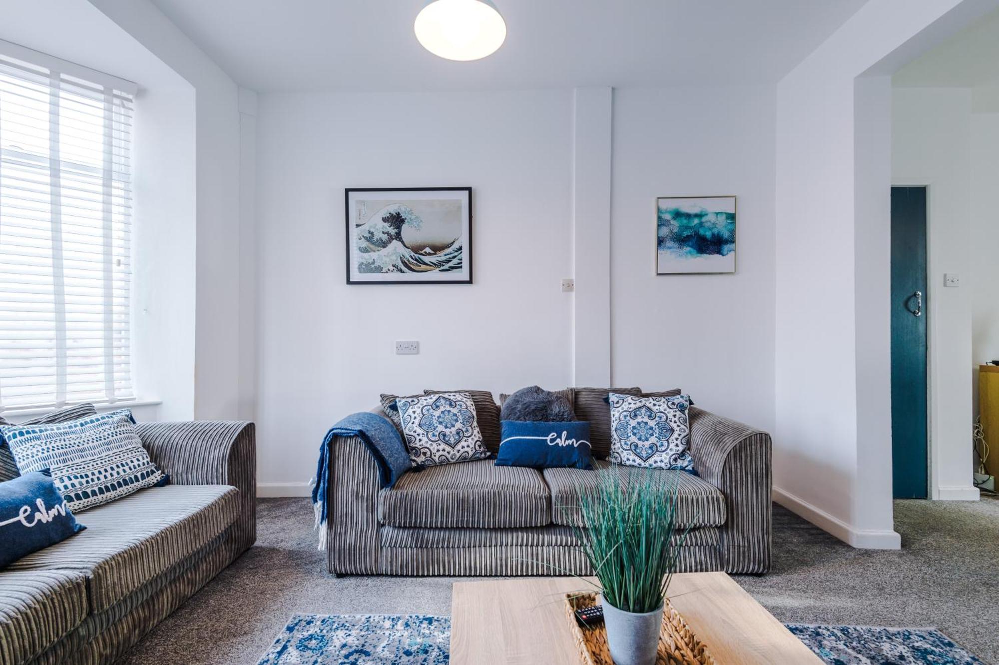 Large 7 Bedroom Town House In Chester City Centre Екстер'єр фото