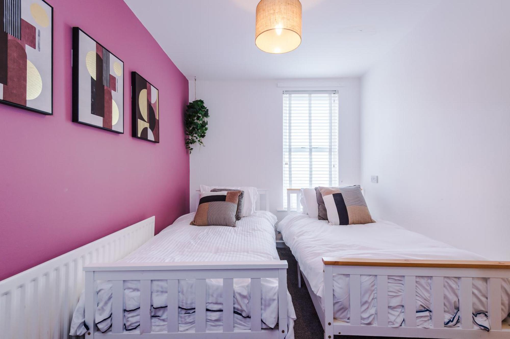 Large 7 Bedroom Town House In Chester City Centre Екстер'єр фото